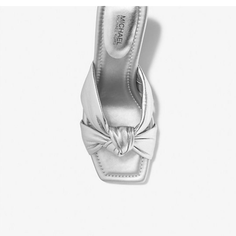 Michael Kors Elena Silver Metallic Leather Heels Sz 6M - Picture 4 of 8